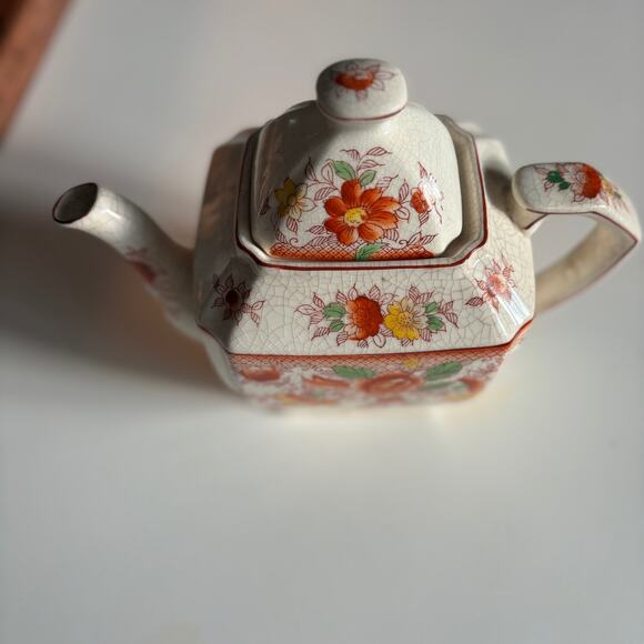 Beautiful Vintage Crazed Floral Teapot - Picture 4 of 4
